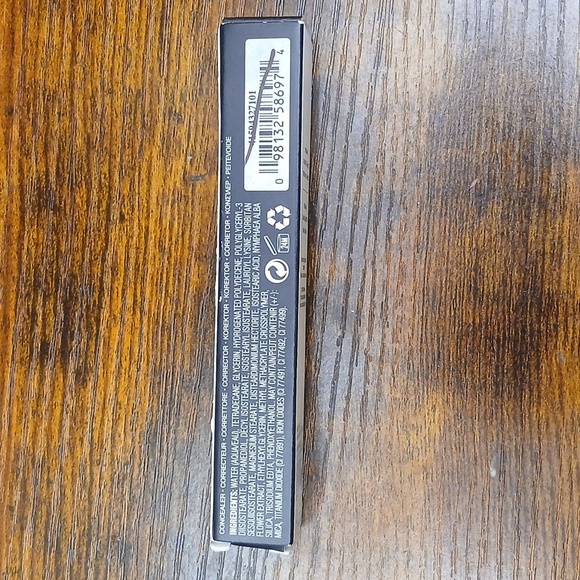 bareMinerals Original Liquid Mineral Concealer - Light/med 2.5 W - Picture 8 of 8